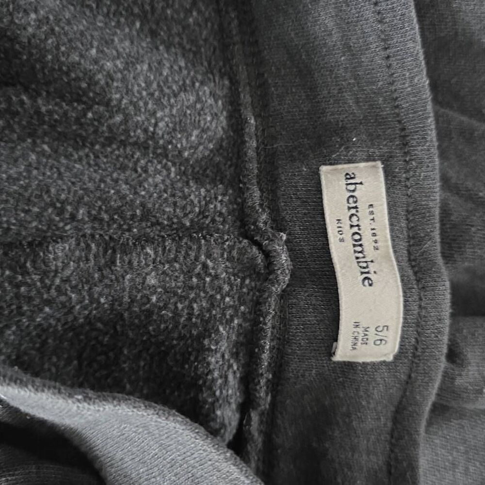 Abercrombie Kids Girl's Size 5/6 Bundle of 3 Sweatpants & Tank Top - Picture 3 of 9